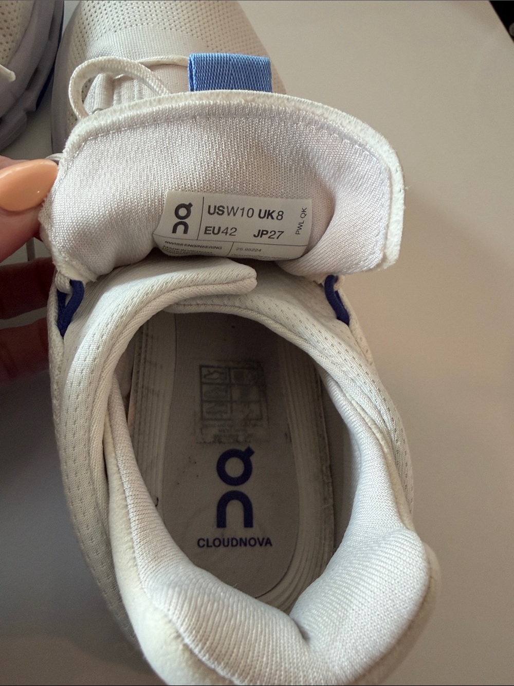 ON Cloudtec. Size 10. - Picture 5 of 5